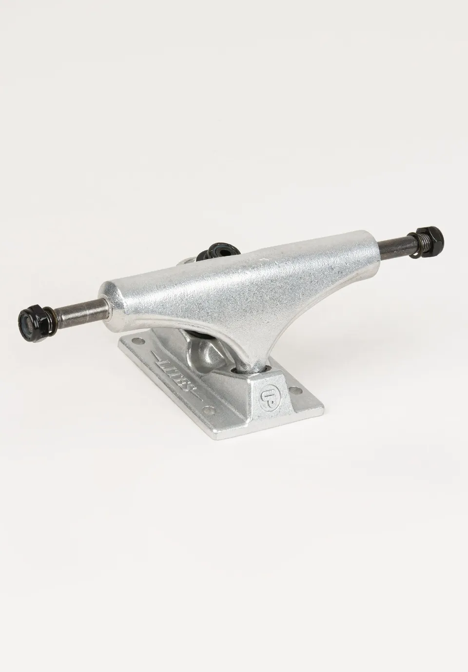 titus-5-0-low-lites-skateboard-achse-silver-polished image 1