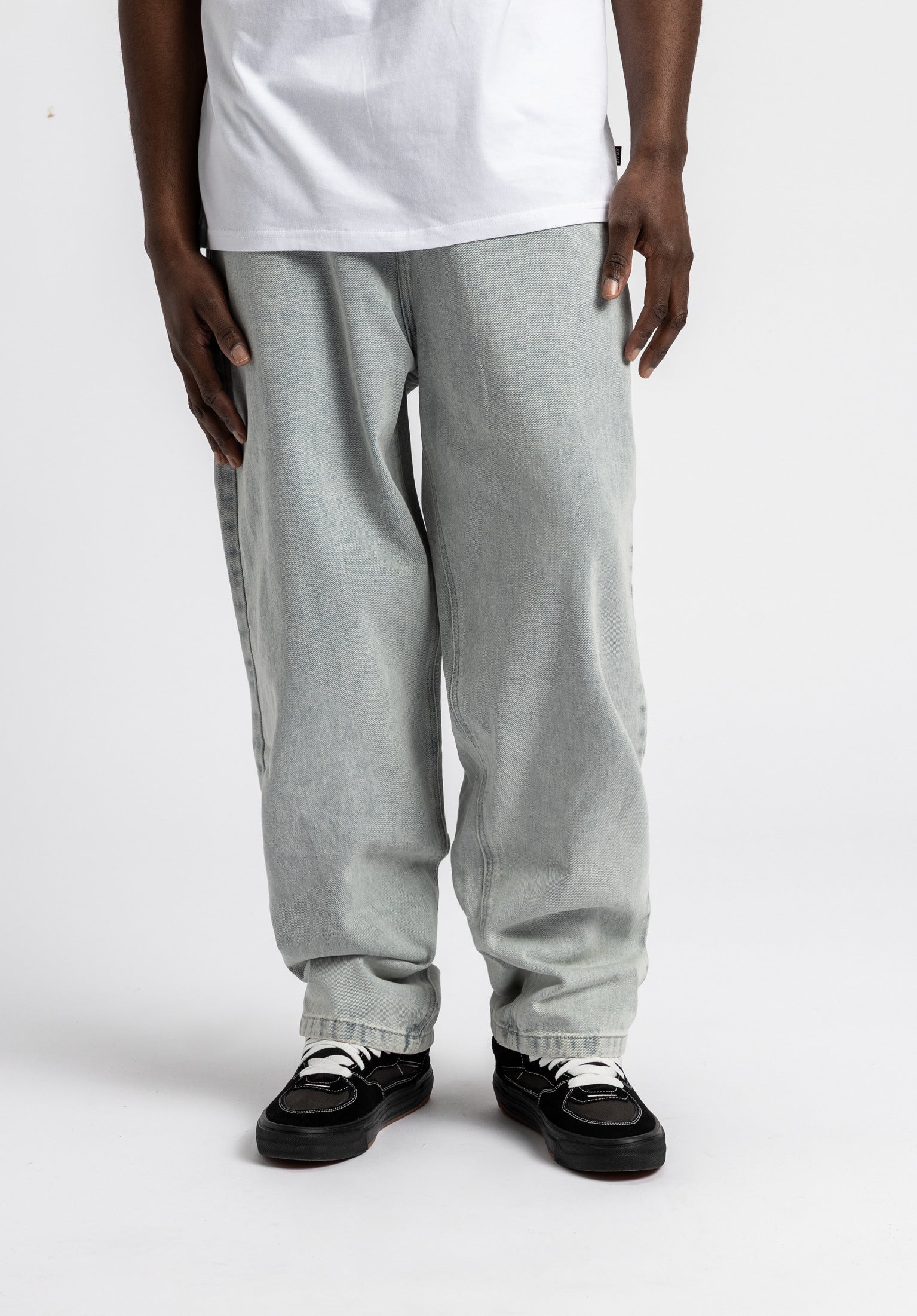 titus-ozzy-baggy-pants-baggy-jeans image 1