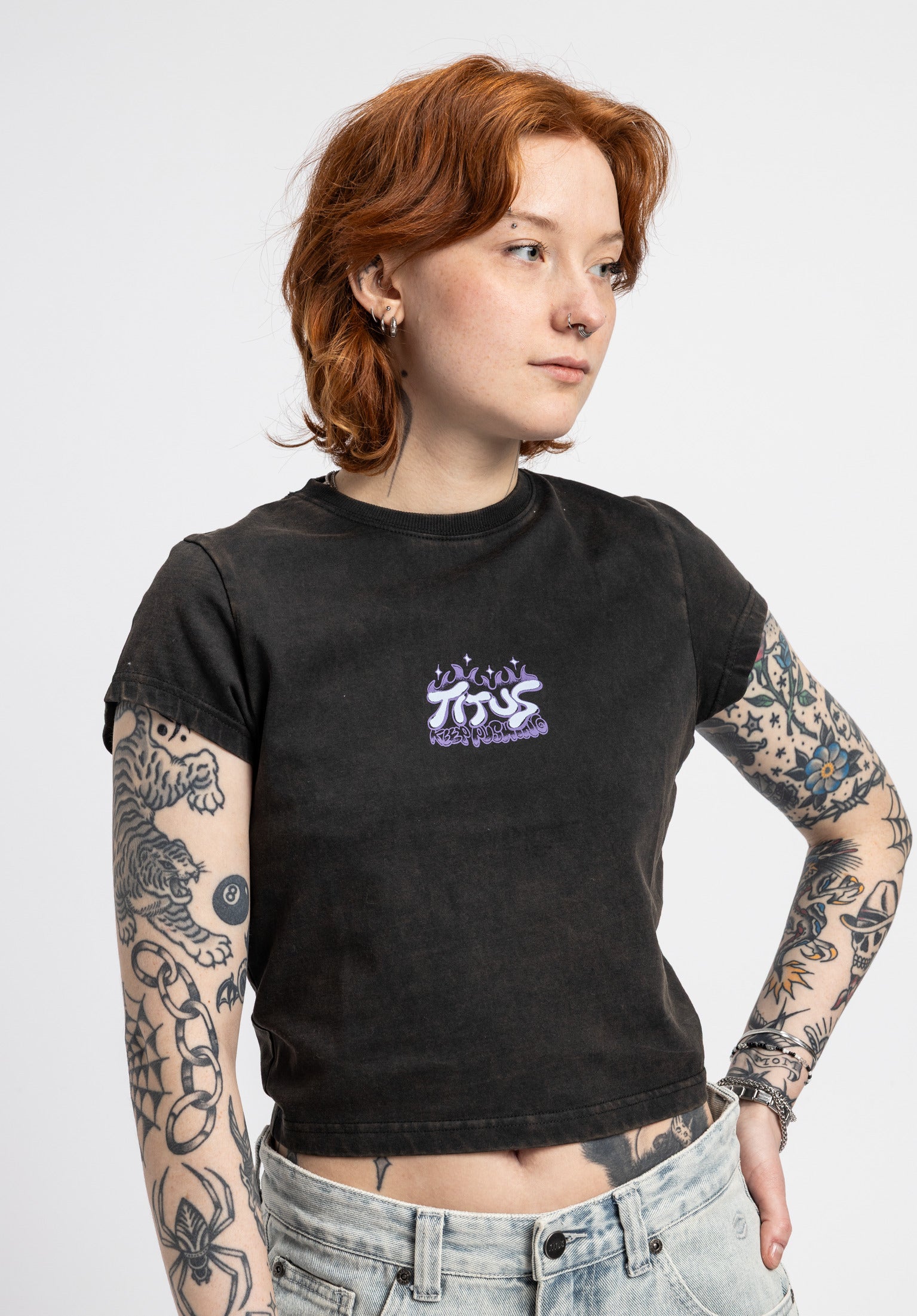 titus-flame-babytee-t-shirt-blackfaded-damen-kurz image 1