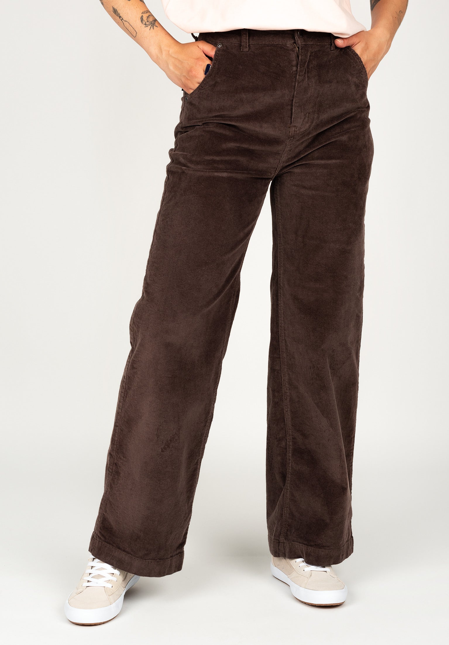 titus-kira-hose-baumwoll-cord-hose-mit-high-waist-und-loose-leg-f-r-70s-vibes image 1
