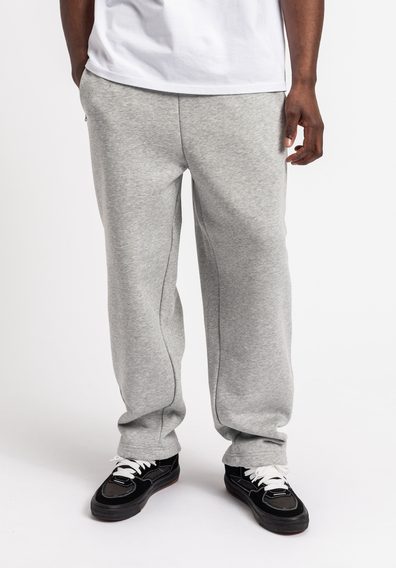 titus-hxgn-jogger-420-g-m-heavyweight-regular-fit-zip-pockets image 1