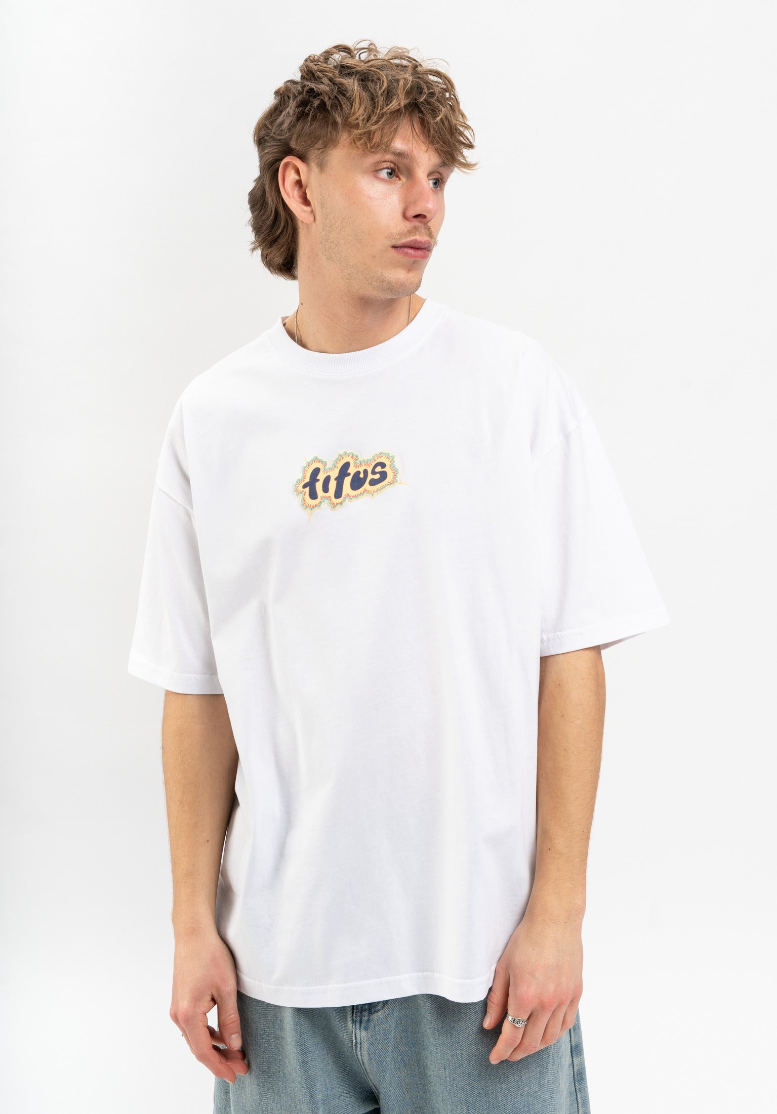 titus-carmo-t-shirt-loose-fit-mit-gummiertem-brustprint image 1