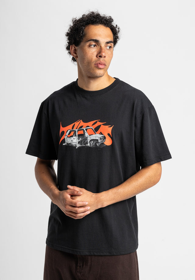 titus-wreck-t-shirt-car-wreck-print-oversize-cut-16-50-statt-32-99 image 2