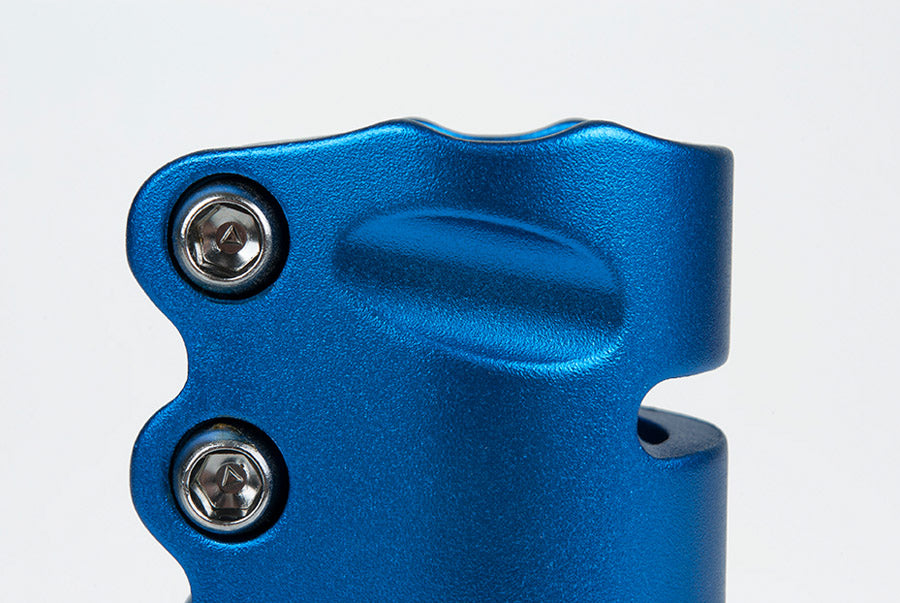 chilli-pro-scooter-base-scs-4-bolt-clamp-blue-klemme image 4
