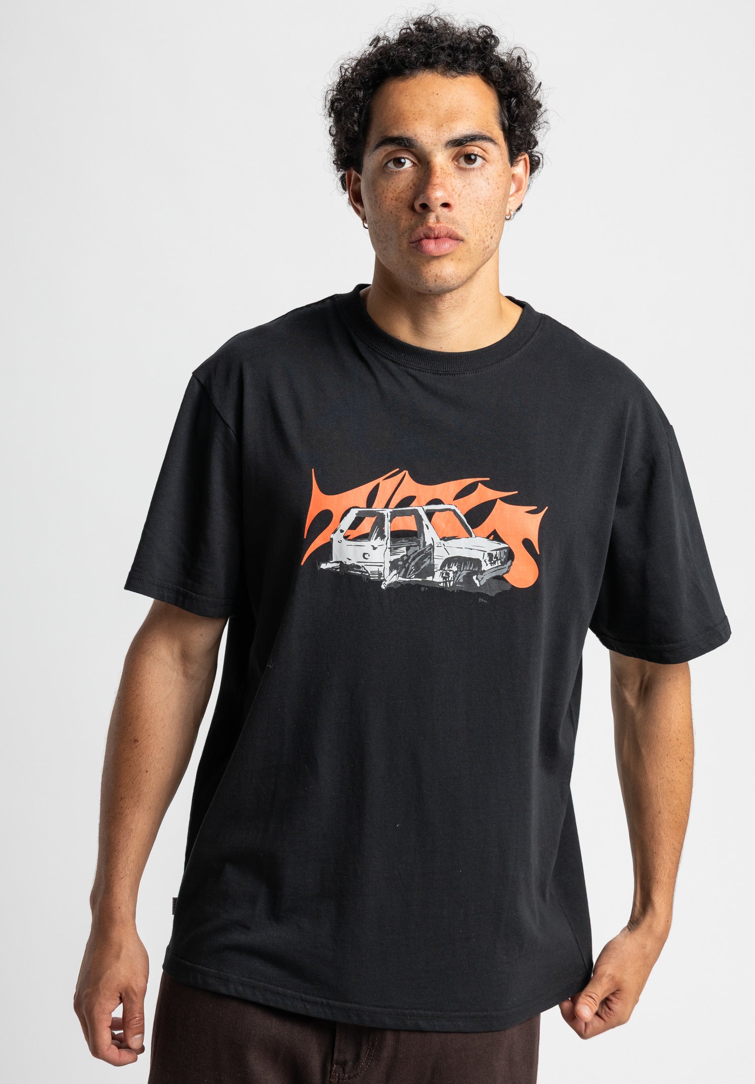titus-wreck-t-shirt-car-wreck-print-oversize-cut-16-50-statt-32-99 image 1