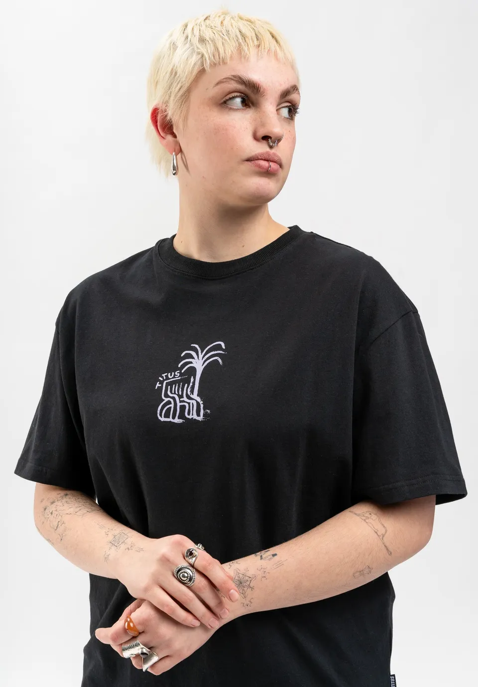 titus-riven-t-shirt image 1