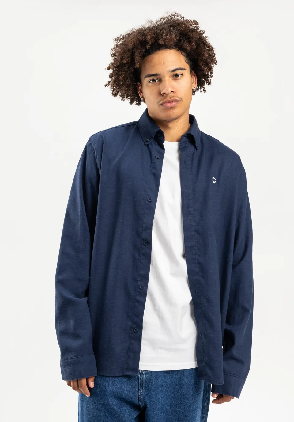 titus-batu-hemd-regular-fit-button-down-shirt-mit-hxgn-icon-stickerei image 1