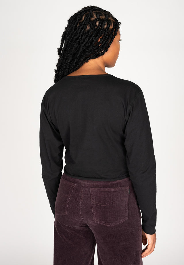 titus-yva-cropped-longsleeve image 2