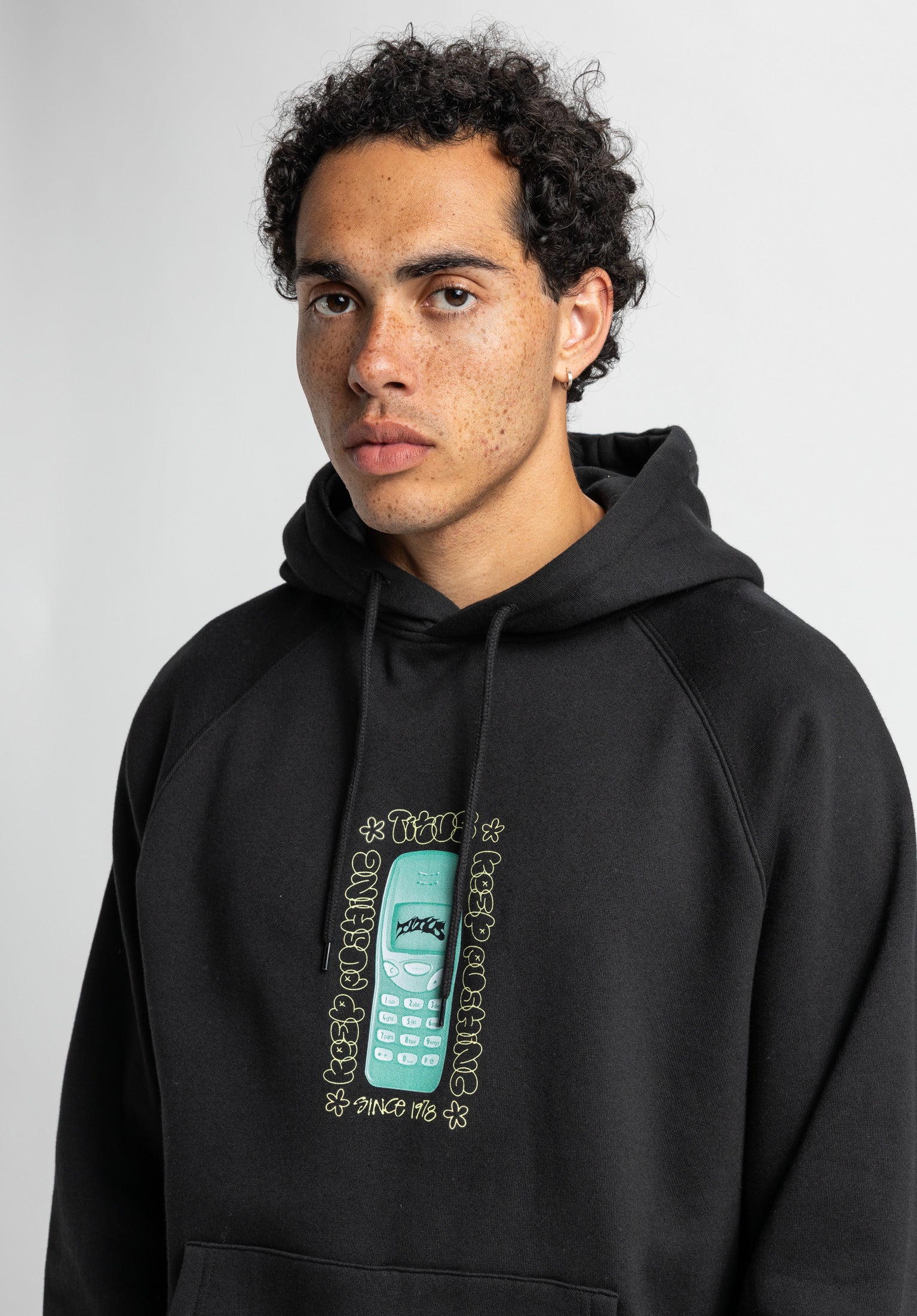 titus-handy-hoodie-oldschool-regular-fit-kapuzenpullover image 1