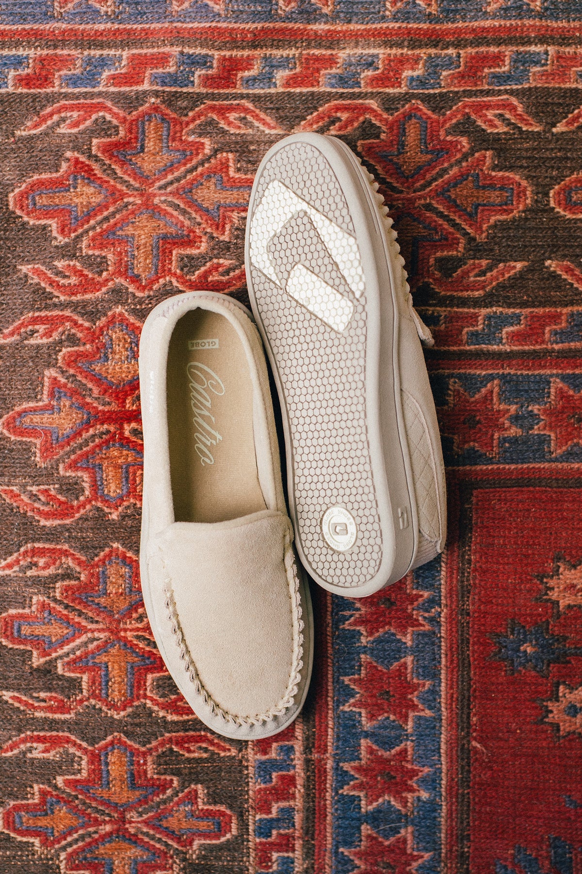 globe-castro-granite-heritage-skate-loafer-aus-premium-wildleder image 2