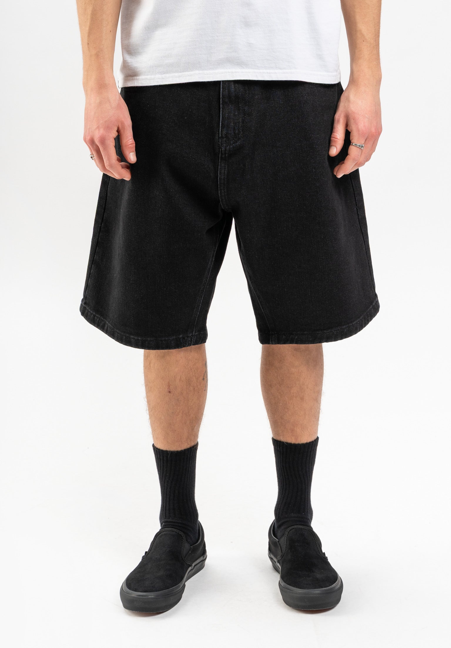 titus-boogy-short-baggy-jeans-shorts-2 image 1