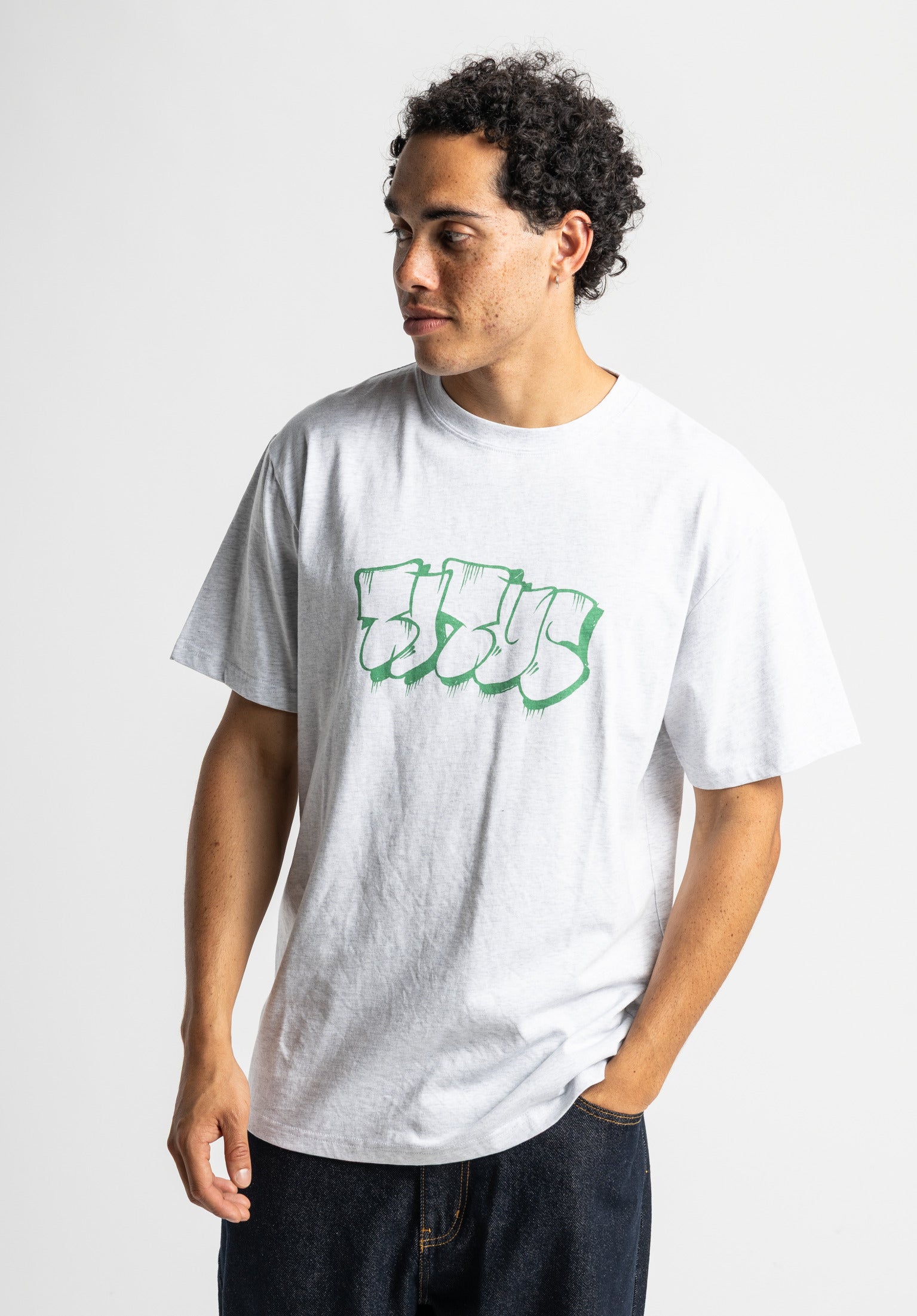 titus-tagg-t-shirt-regular-fit-titus-tag-logo-brustprint image 1