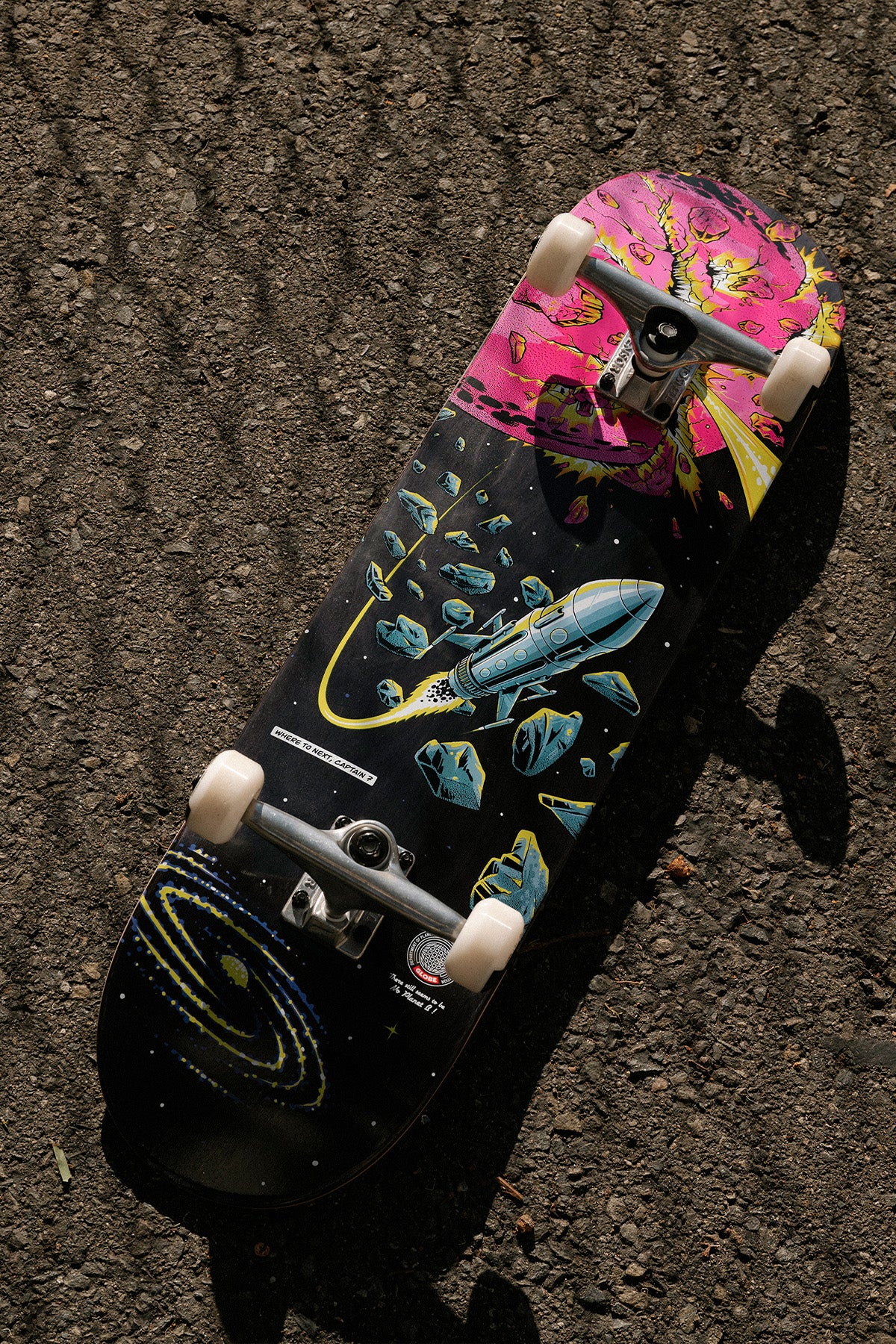 globe-g1-where-to-next-8-375-deck-black-maple-recon image 2
