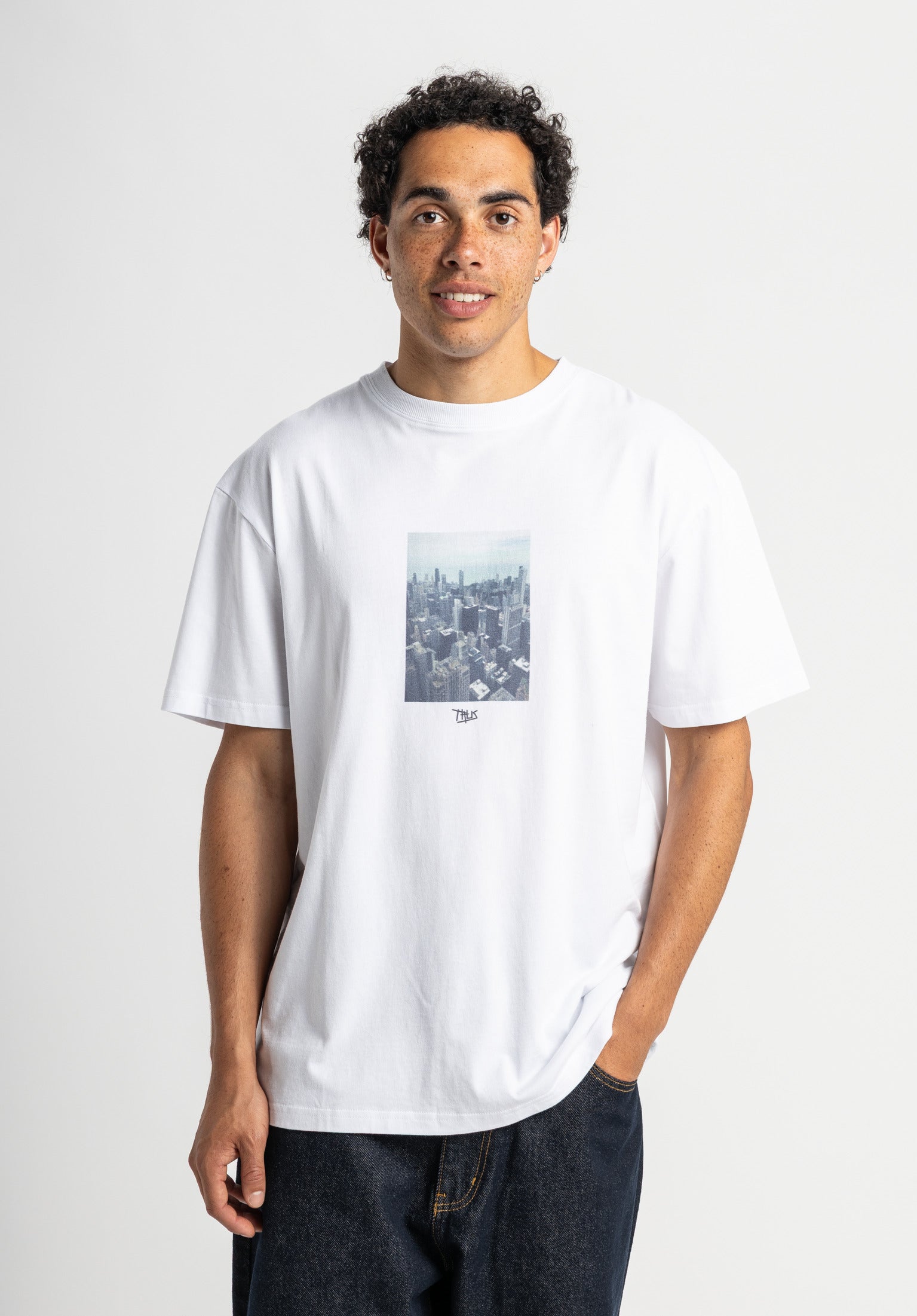 titus-concrete-city-t-shirt-wei-regular-fit-baumwolle image 1