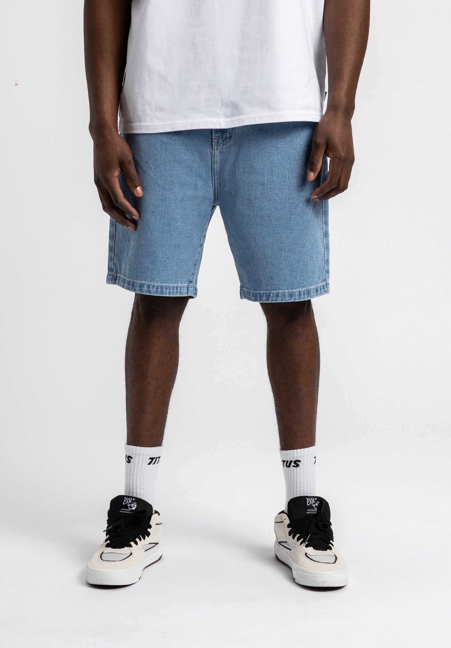 titus-frerik-jeans-shorts-5-pocket-gerade-2 image 1