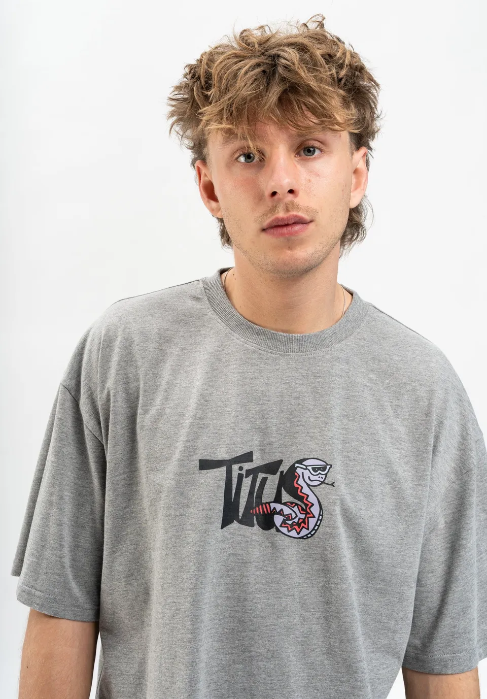 titus-cleto-t-shirt-loose-fit-schwerer-baumwoll-jersey-brustprint image 1