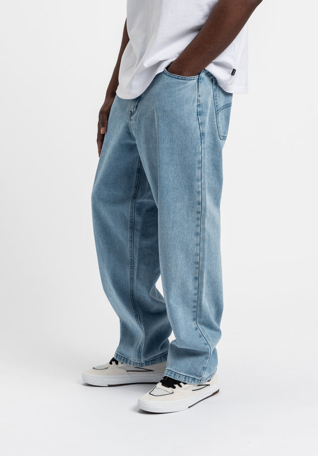 titus-boogy-loose-fit-jeans-2 image 3