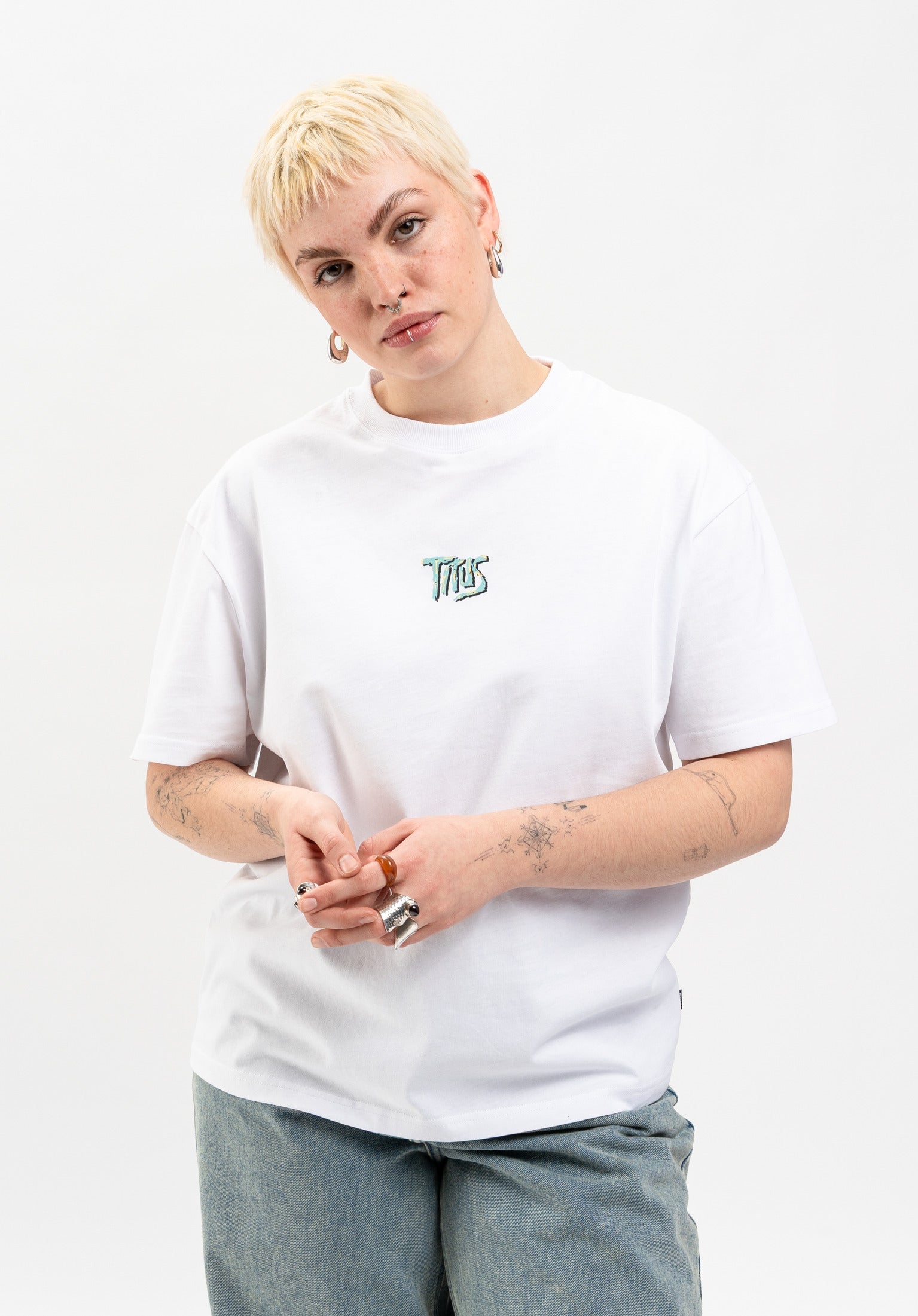 titus-leeloo-t-shirt-loose-fit-mit-90s-west-coast-beach-print image 1