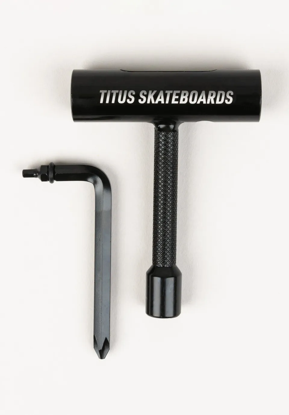 titus-black-metal-t-skatetool image 1