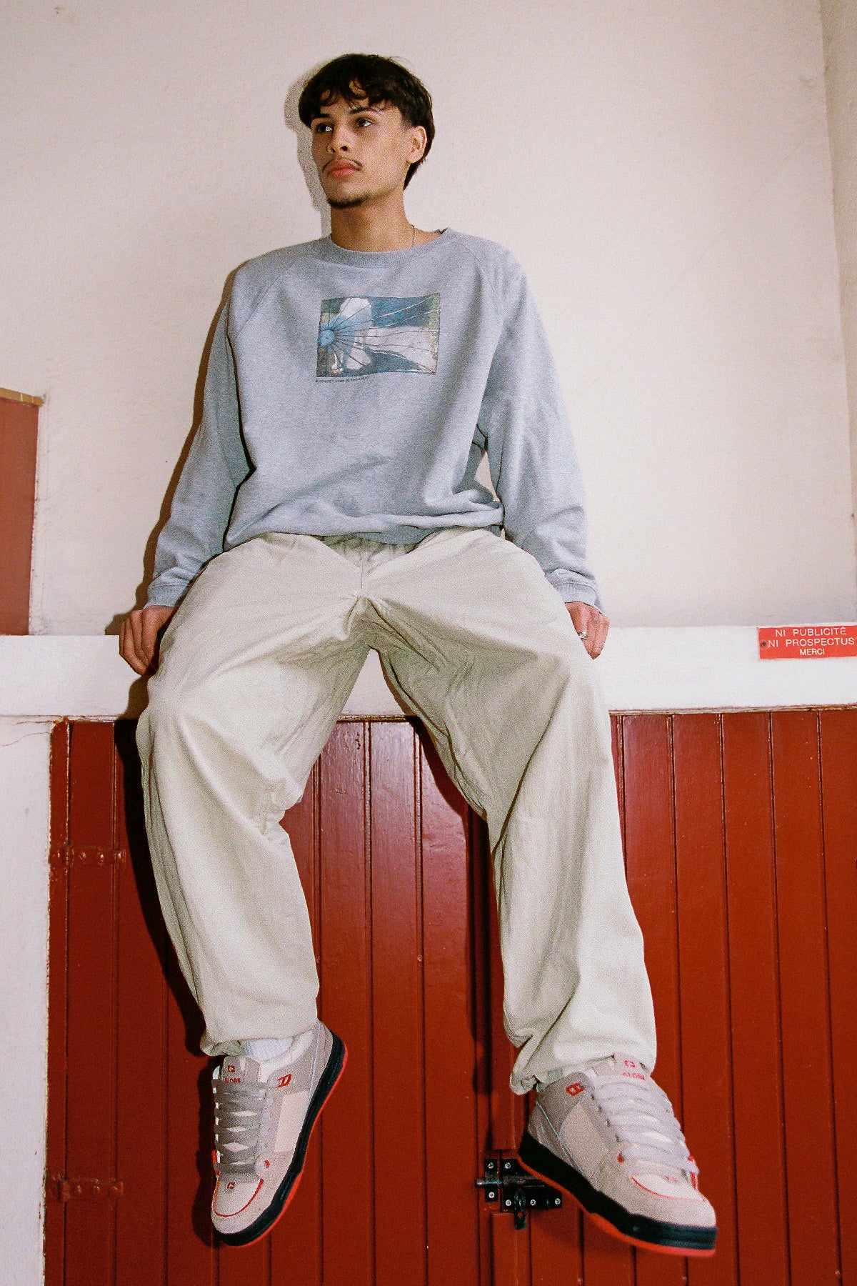 globe-fusion-skate-shoes-khaki-red-shockbed-comfort-plus-nitrolite image 5