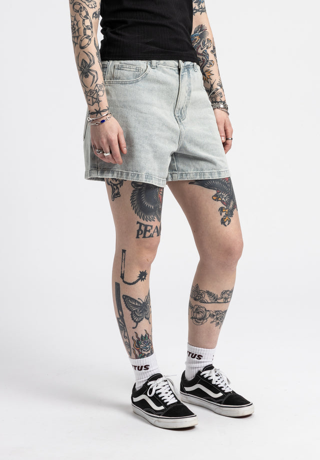 titus-meyra-jeans-short image 2