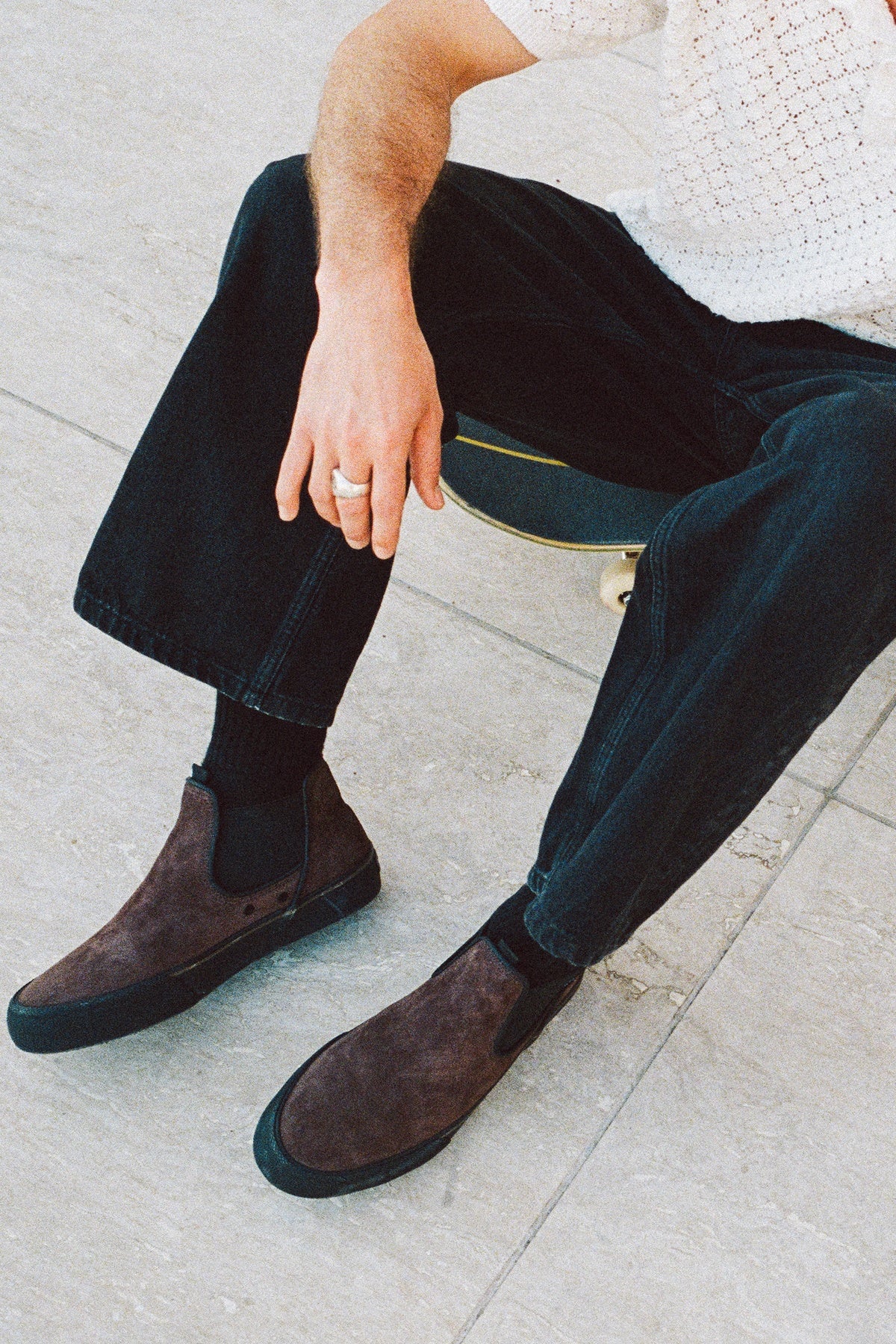 globe-dover-gillette-slip-on-skateschuh-dark-chocolate image 2