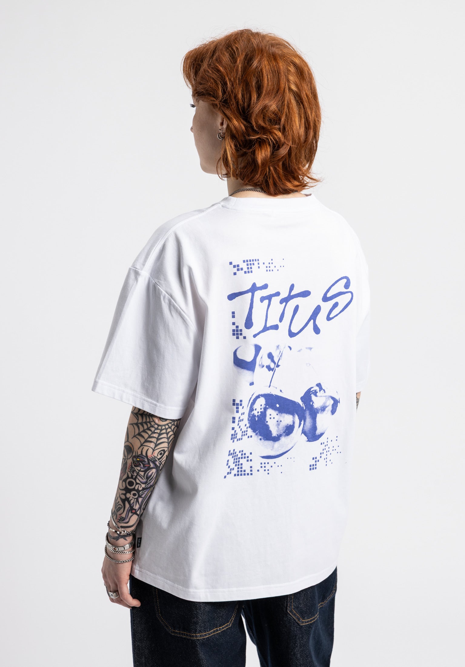 titus-cherries-t-shirt-regular-fit-100-baumwolle-brust-und-backprint image 1