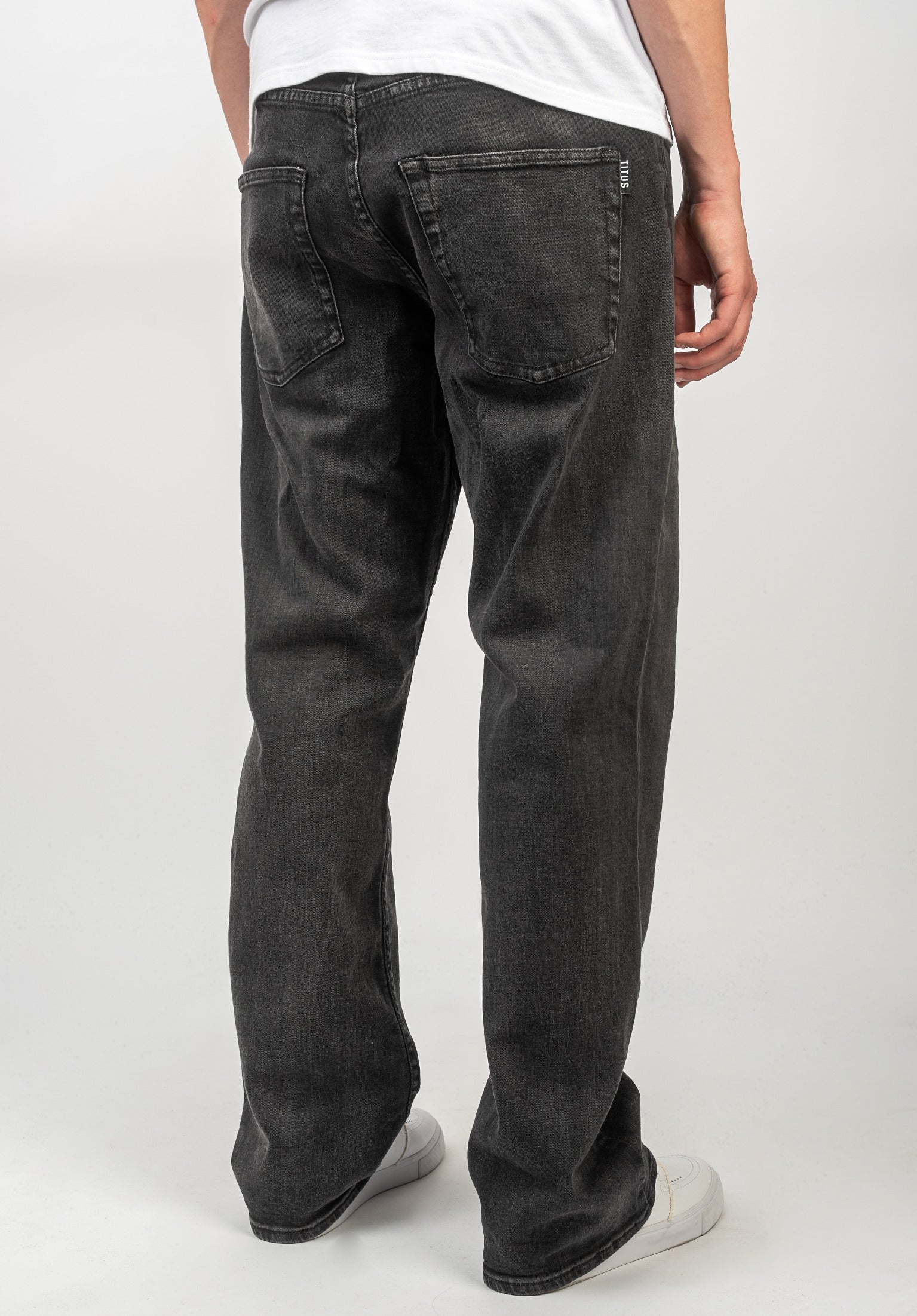 titus-lax-loose-fit-jeans-im-5-pocket-style image 1