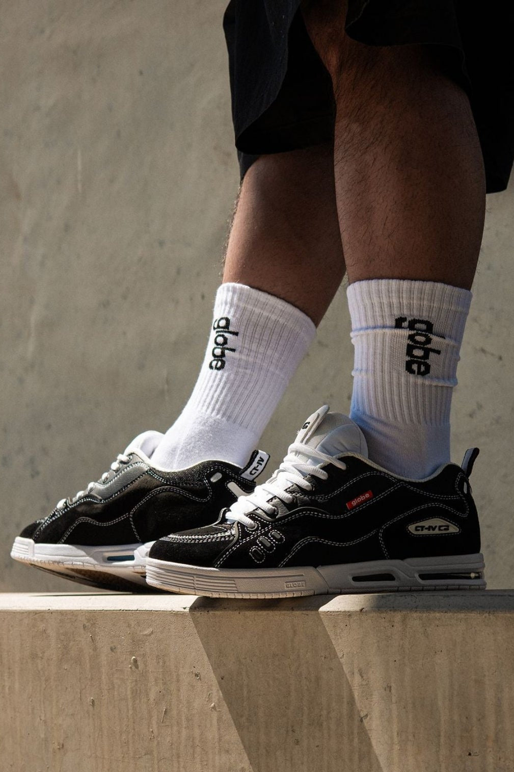globe-ct-4-skate-shoes-black-white image 4
