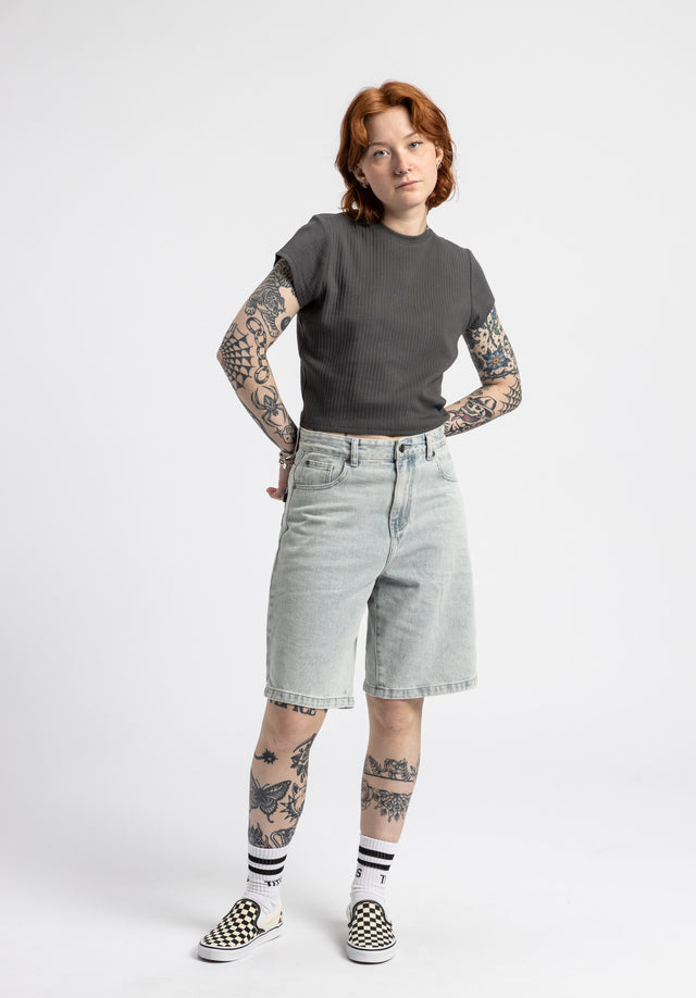 titus-mahira-t-shirt-f-r-damen-graues-shirt-mit-l-ssigem-look image 4