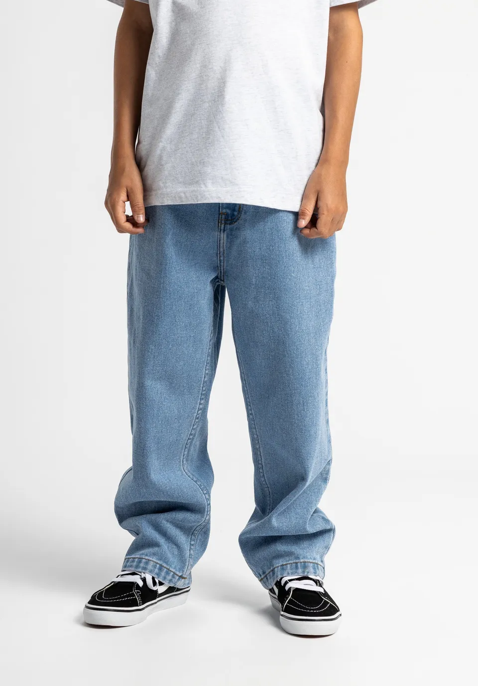 titus-ozzy-kids-loose-fit-jeans image 1