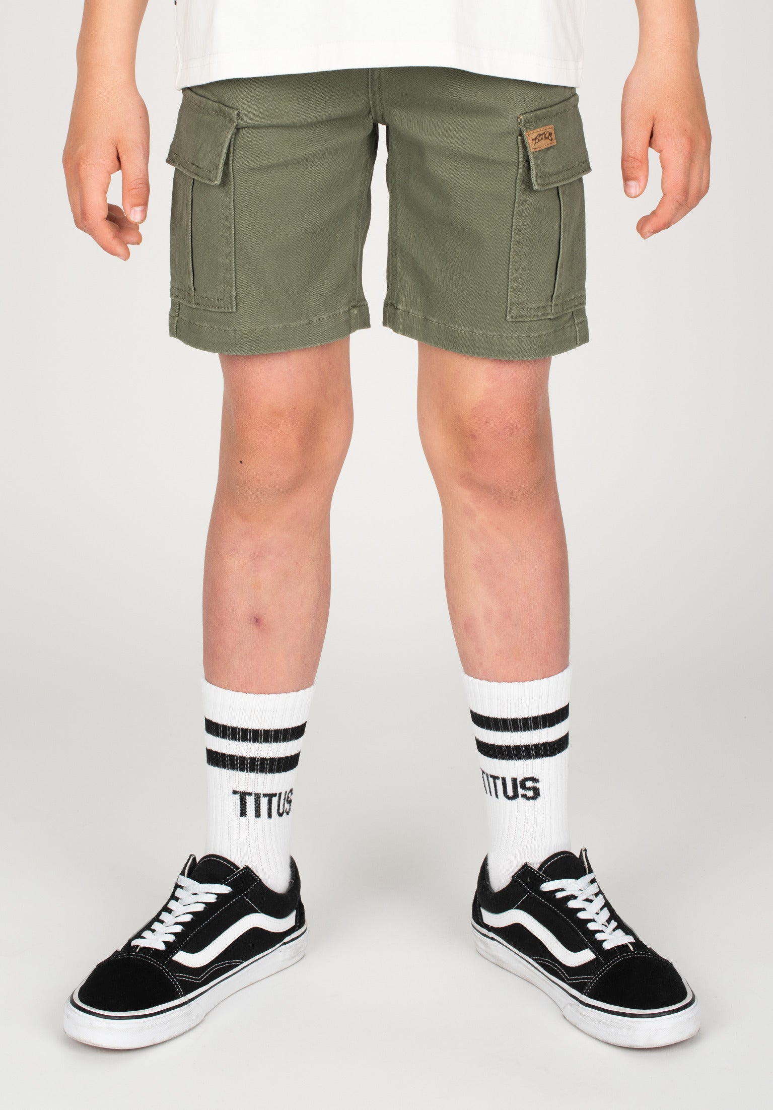 titus-twill-cargo-kids-shorts-schmal-geschnitten image 1