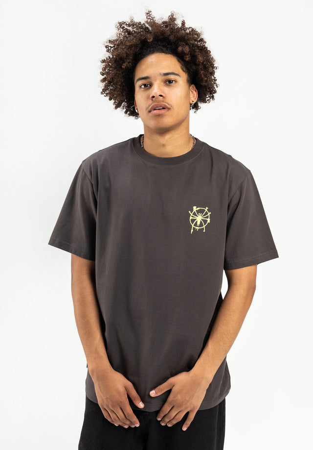 titus-h-m-h-kki-t-shirt-regular-fit-mit-fettem-backprint-und-frontprint image 2