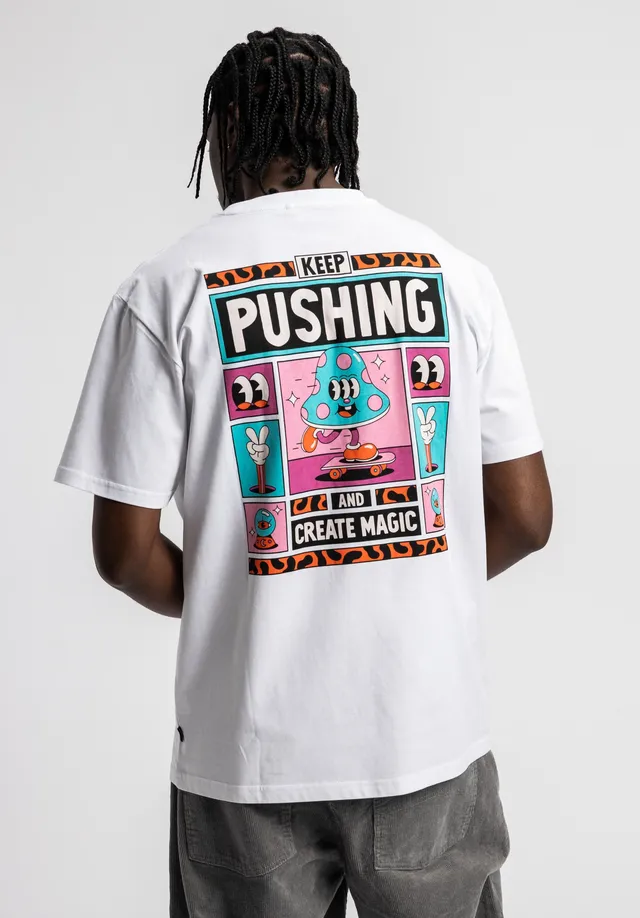 titus-x-yeye-weller-keep-pushing-t-shirt-regular-fit-brust-und-r-ckenprint-artwo image 1