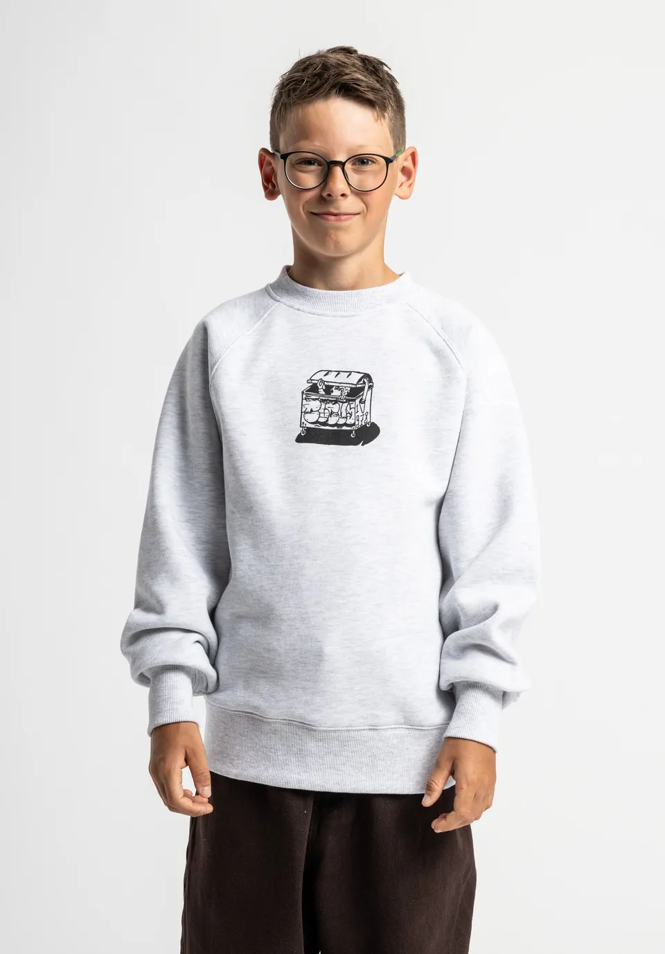titus-undercover-kids-sweater-dumpster-artwork-graffiti-print-raglan image 1