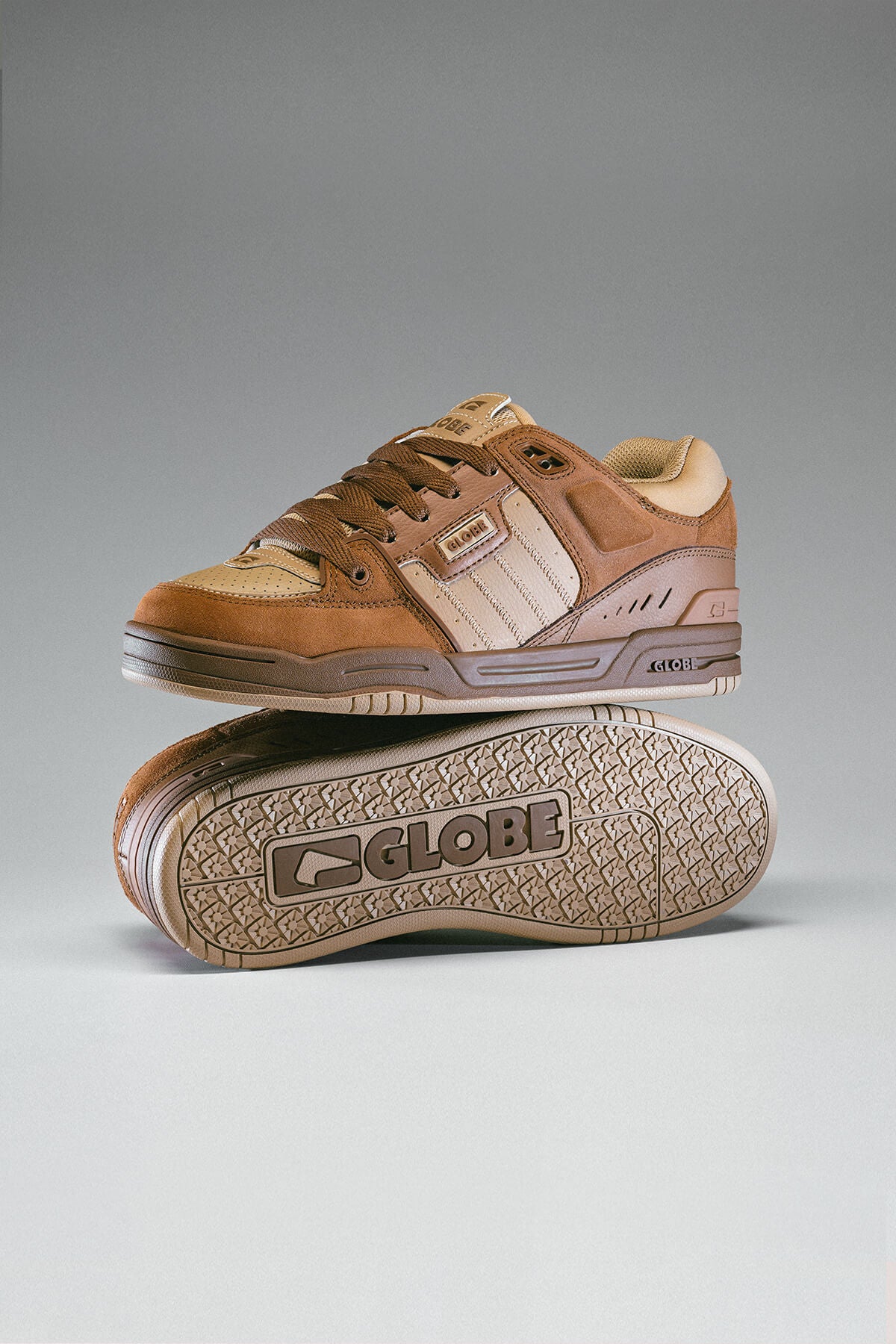 globe-fusion-walnut-chunky-skate-shoes-im-90s-style image 7