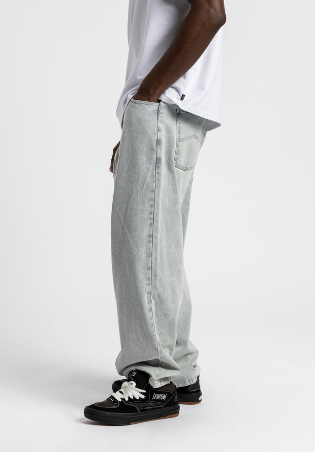 titus-boogy-loose-fit-skate-jeans-4 image 3