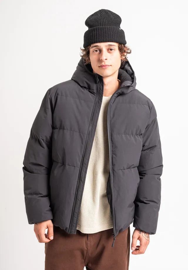 titus-puffer-winterjacke-mit-steppfutter-und-kapuze image 1