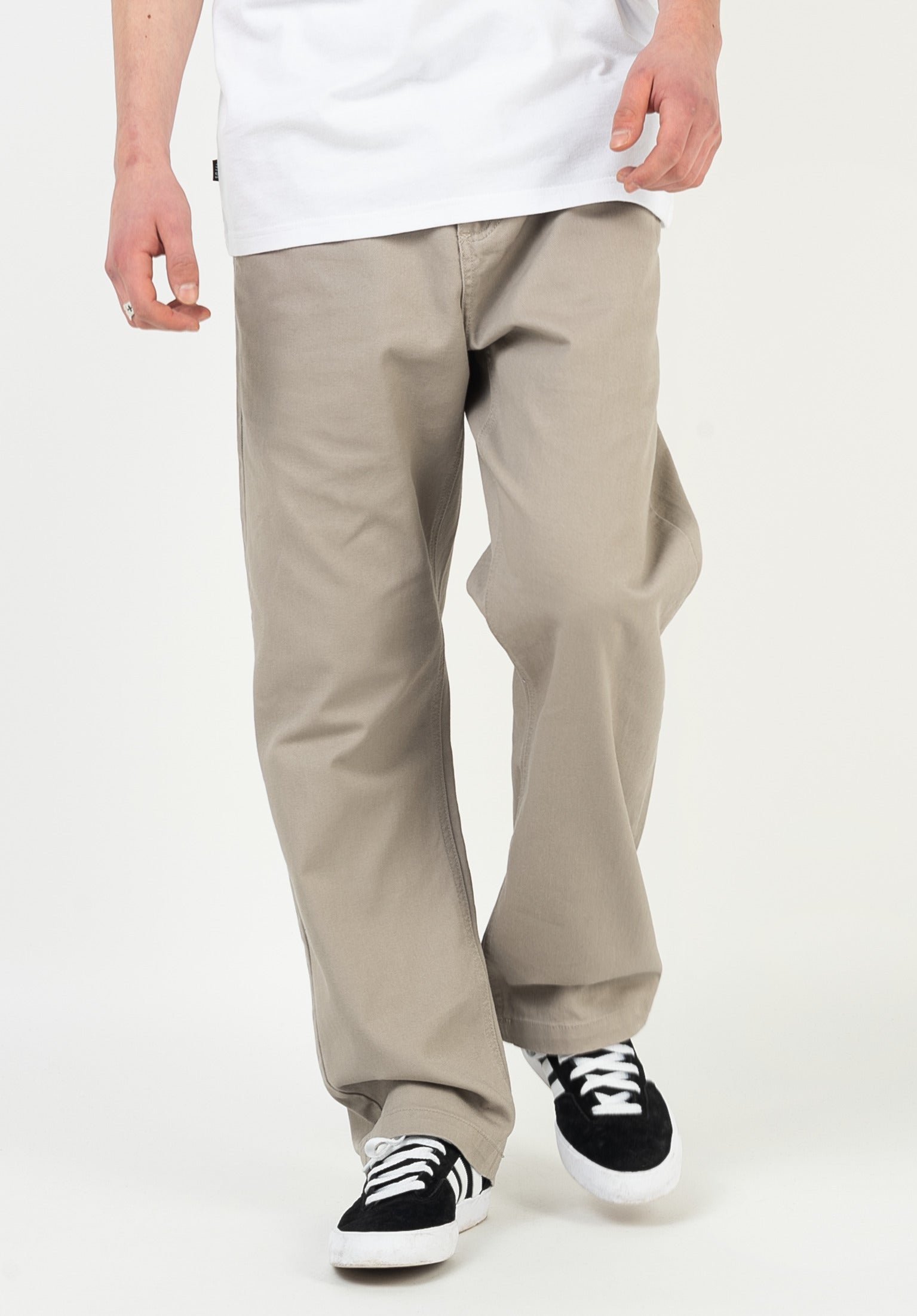 titus-regular-chino-hose-loose-fit image 1