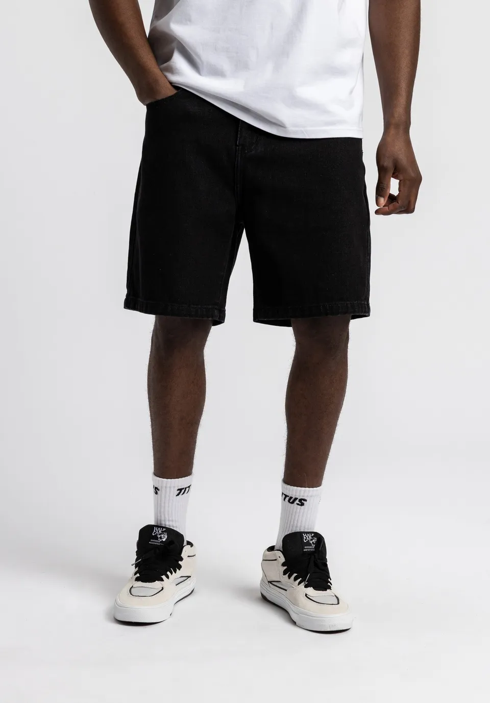 titus-frerik-jeans-shorts-5-pocket-gerade image 1