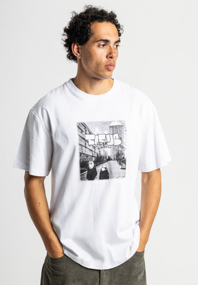 titus-hood-walk-t-shirt-oversize-cut-mit-brustprint image 2