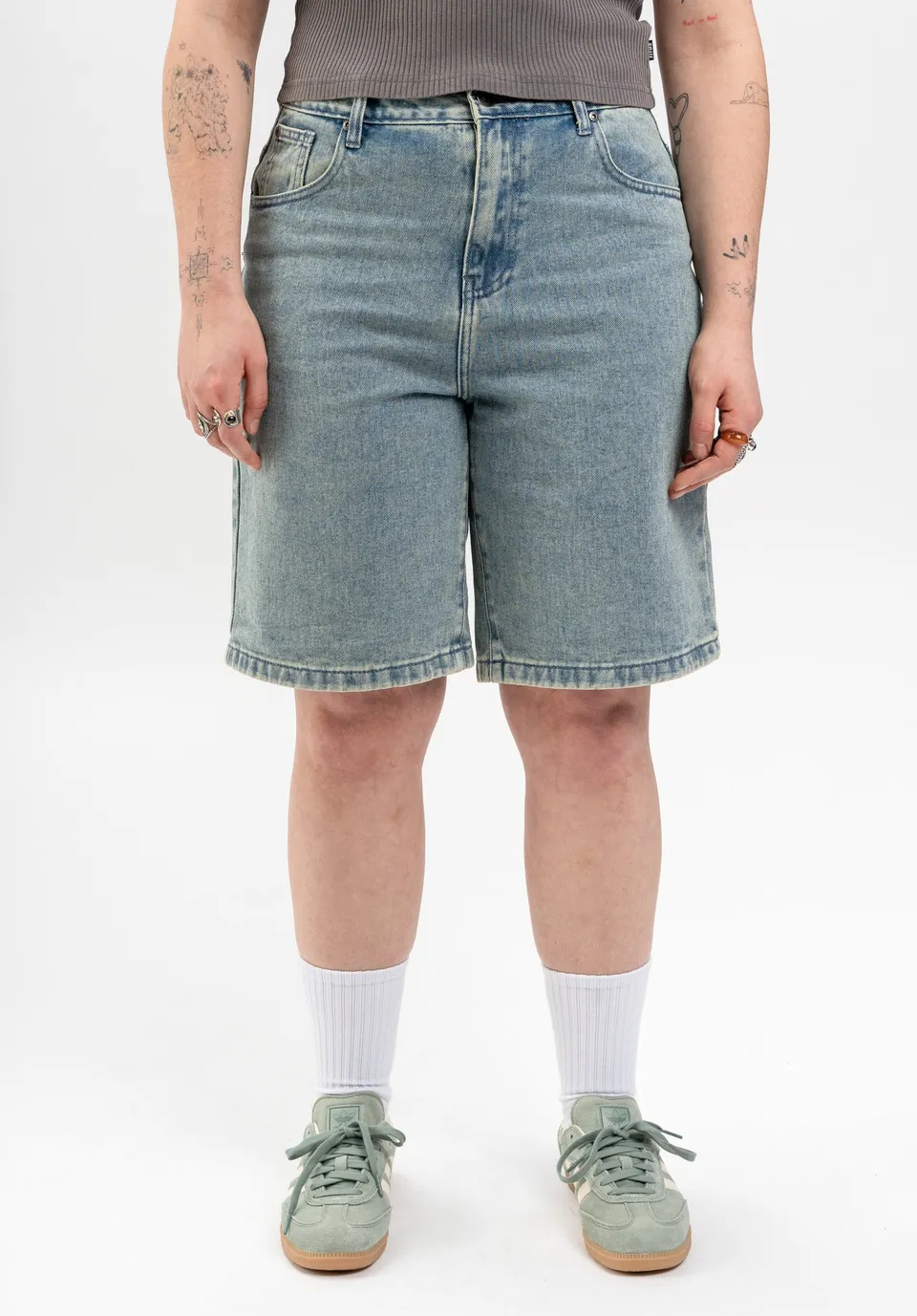 titus-duana-jeans-shorts-damen-2 image 1