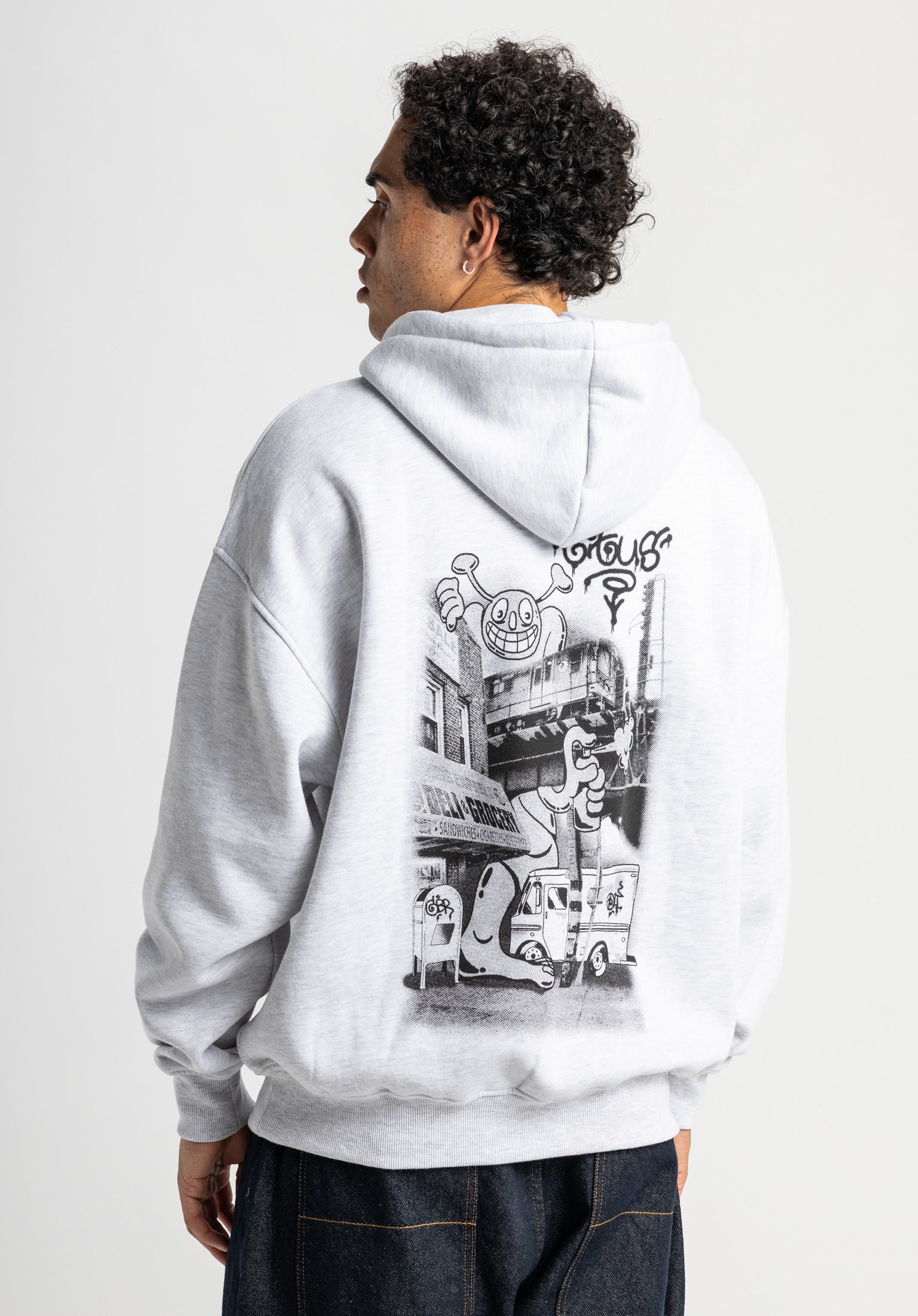 titus-streets-hoodie-graffiti-comic-style-oversize-doppellagige-kapuze image 1