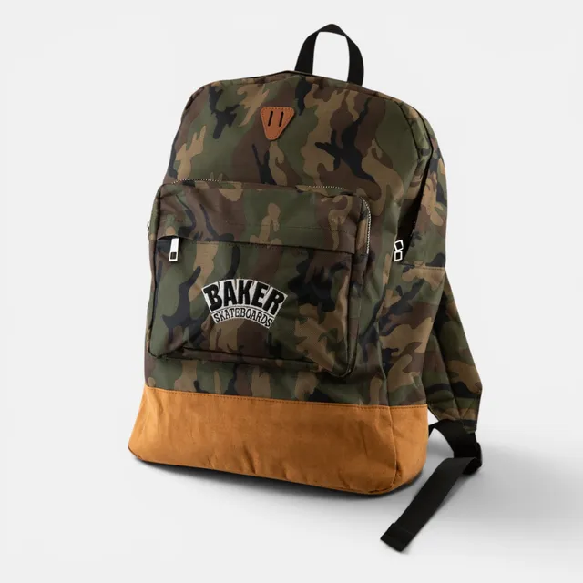 baker-skateboards-brand-logo-camo-rucksack-600d-polyester-frontstickerei-flasche image 1