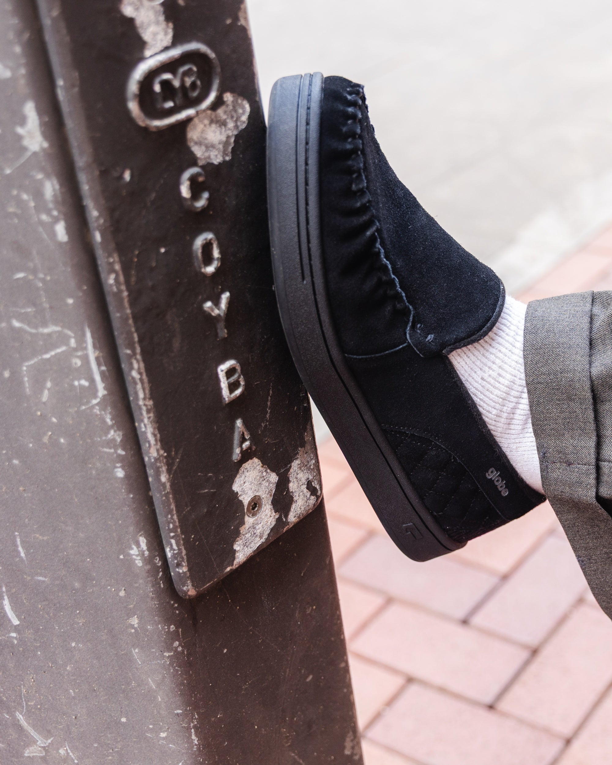 globe-castro-loafer-black-suede image 5