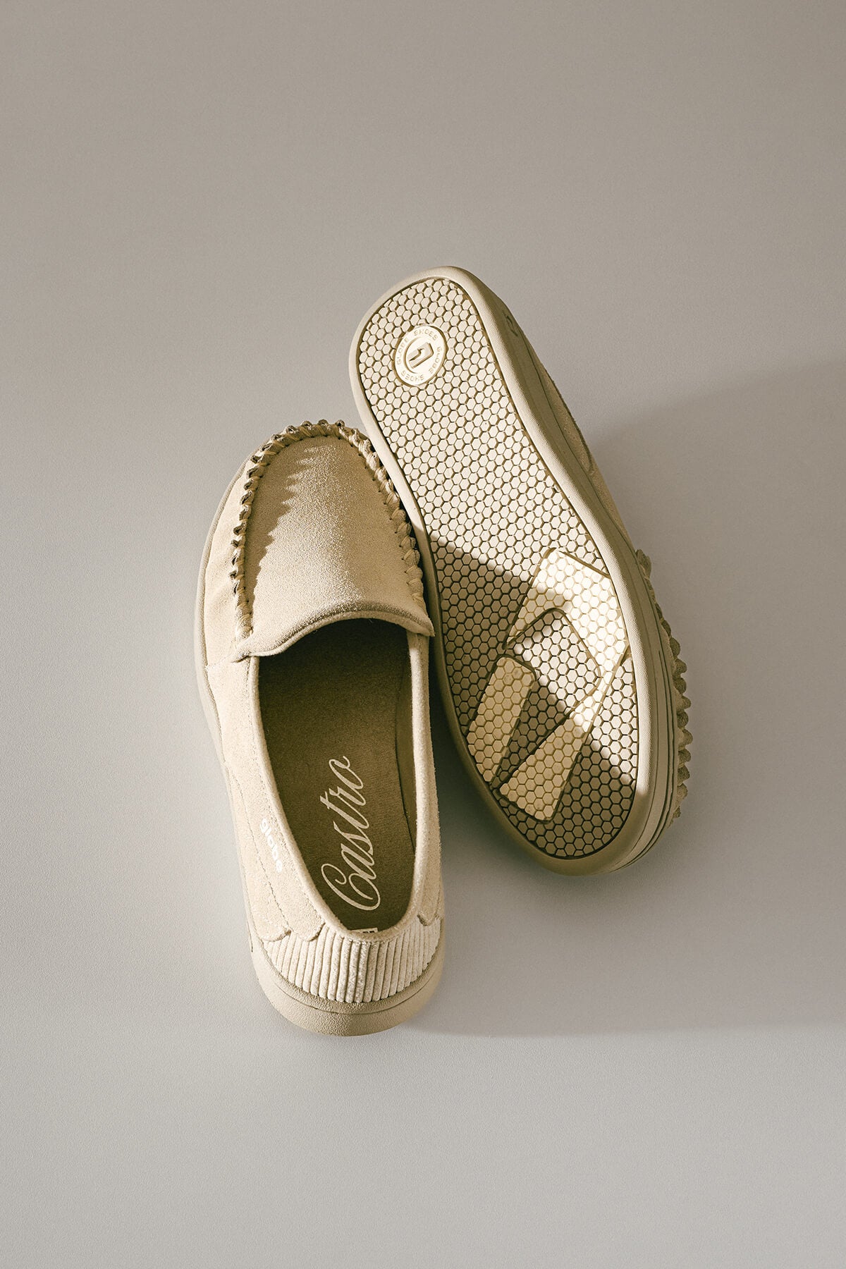 globe-castro-granite-heritage-skate-loafer-aus-premium-wildleder image 7