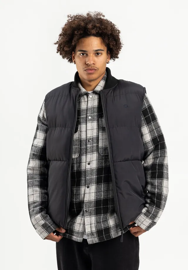 titus-puffer-weste-regular-fit-steppweste image 1