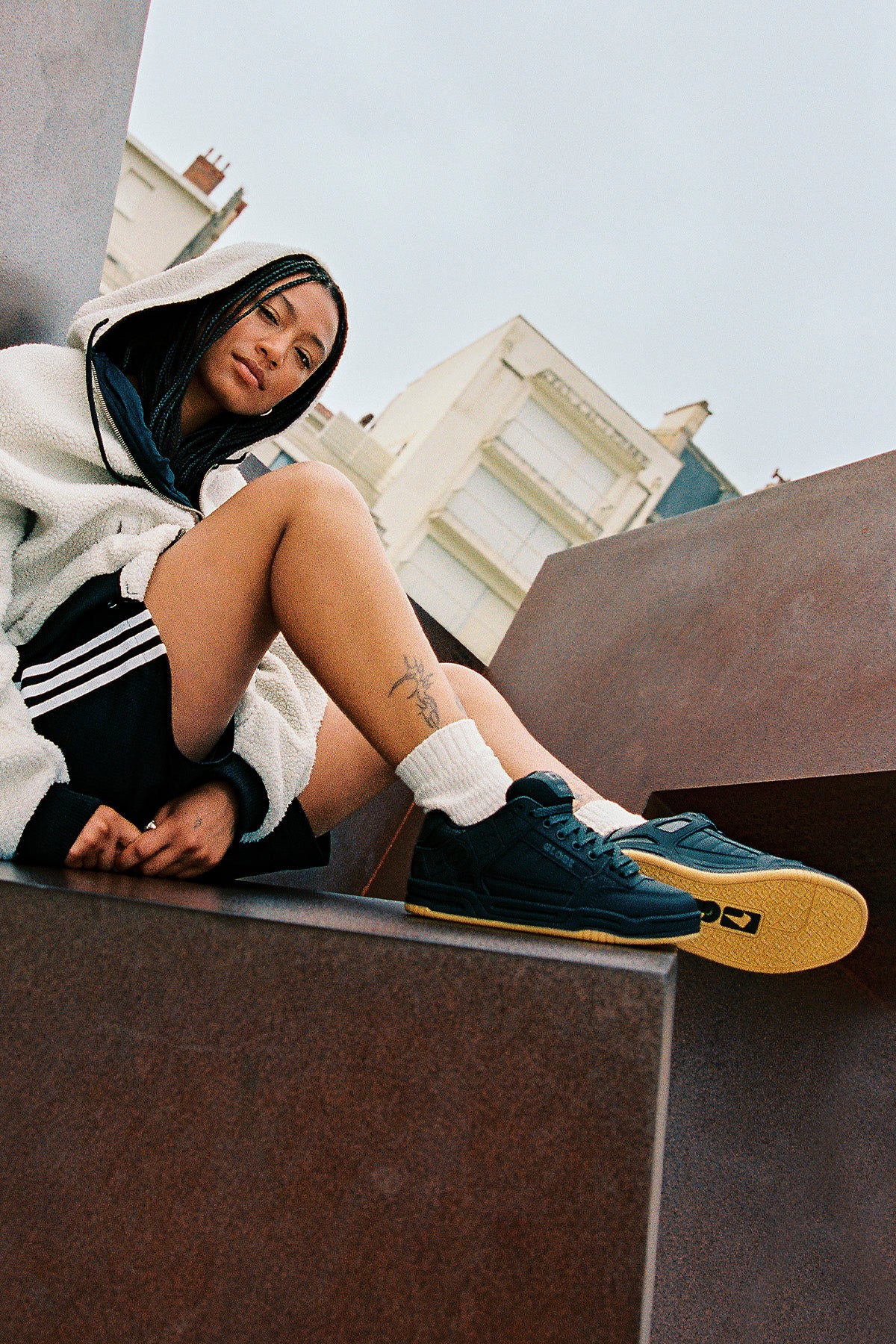 globe-tilt-dark-shadow-phantom-chunky-heritage-cupsole-skate-schuh image 3