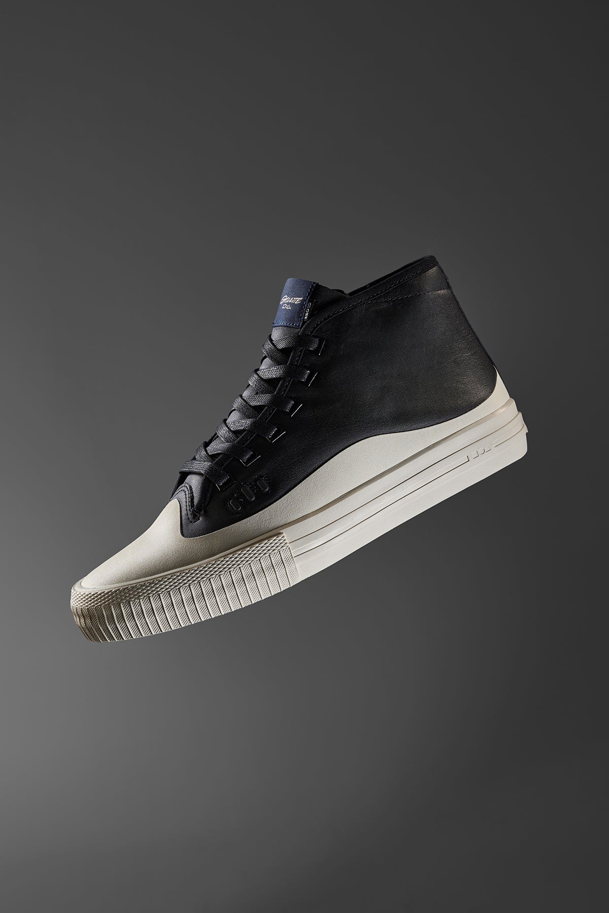 globe-gillette-mid-black-leather-skateschuh image 4
