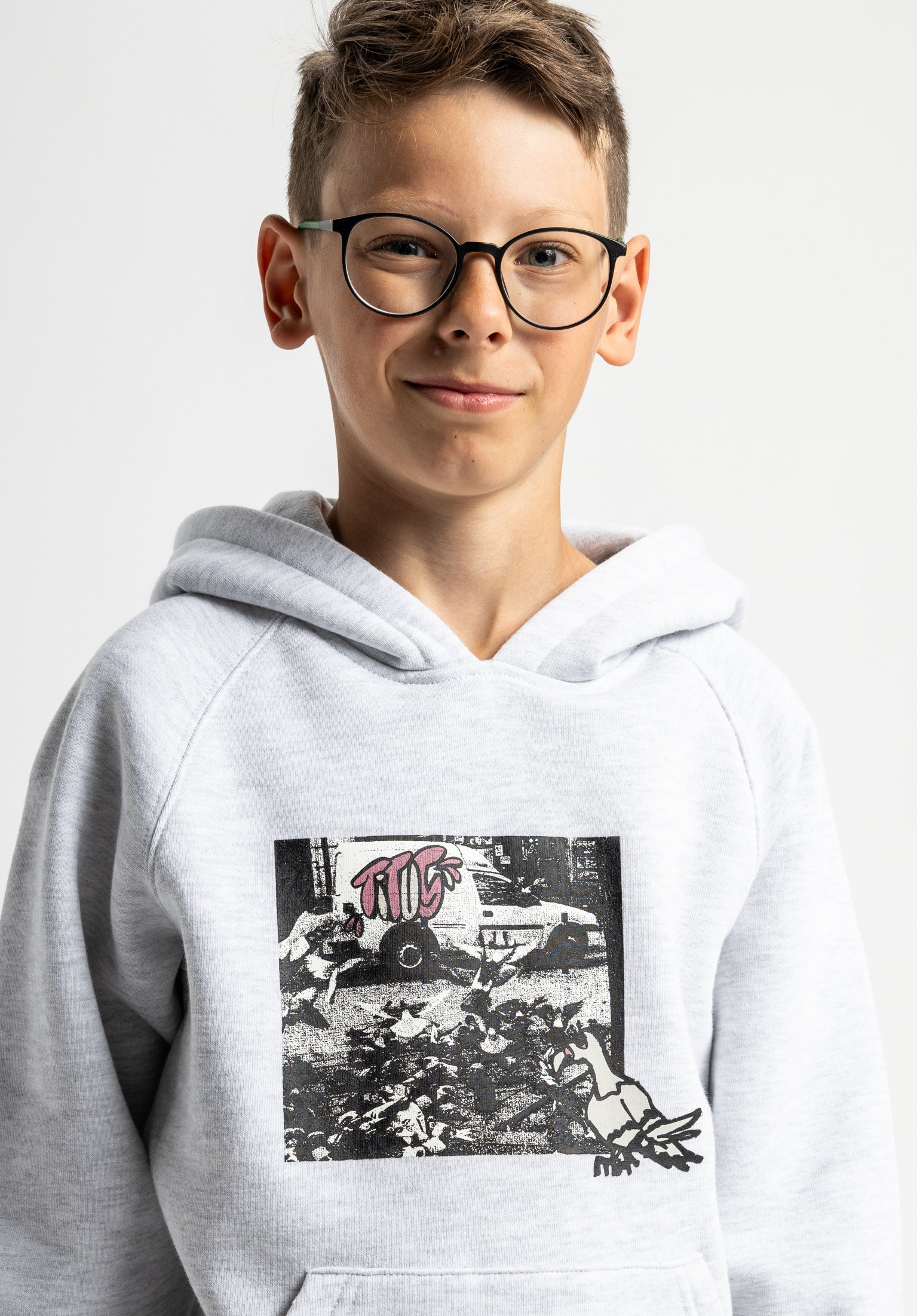titus-pigeon-chaos-kids-hoodie-graffiti-print-kapuze-raglan image 1